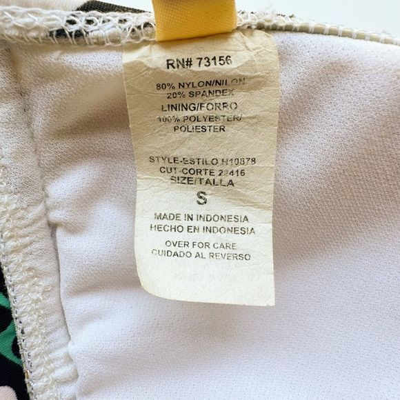 Hobie Halter Bikini Top in Geometric Print Small - Picture 3 of 4